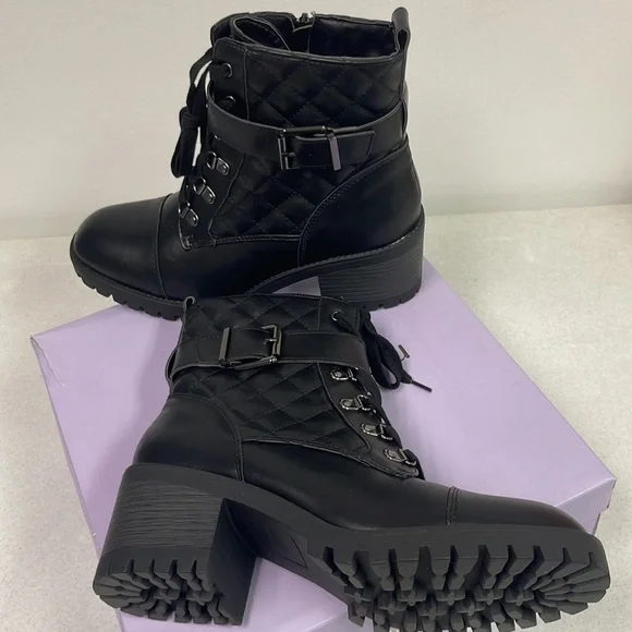 Brand new with box Women’s Madden Girl Black Harlow Combat Boots. Size is 9.5. - Picture 14 of 16